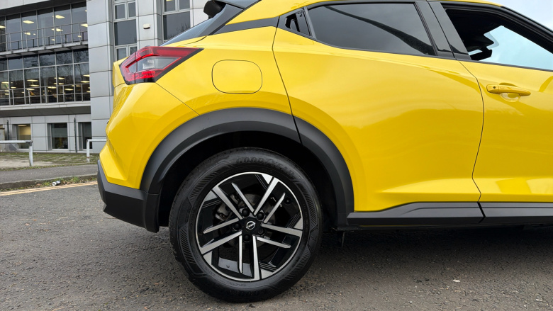 Nissan Juke 1.6 Hybrid N-Connecta 5dr Auto Hybrid Hatchback